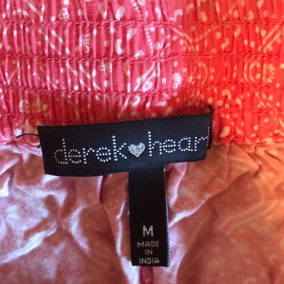 Shorts - Picture 3 of 3